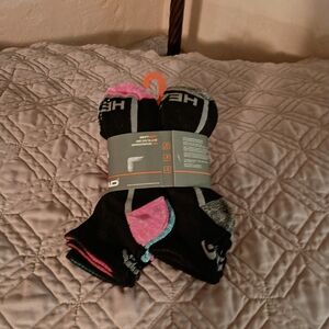 NWT Women's 6 Pair Head Black With Gray and Black With Pink Or Blue Ankle Socks